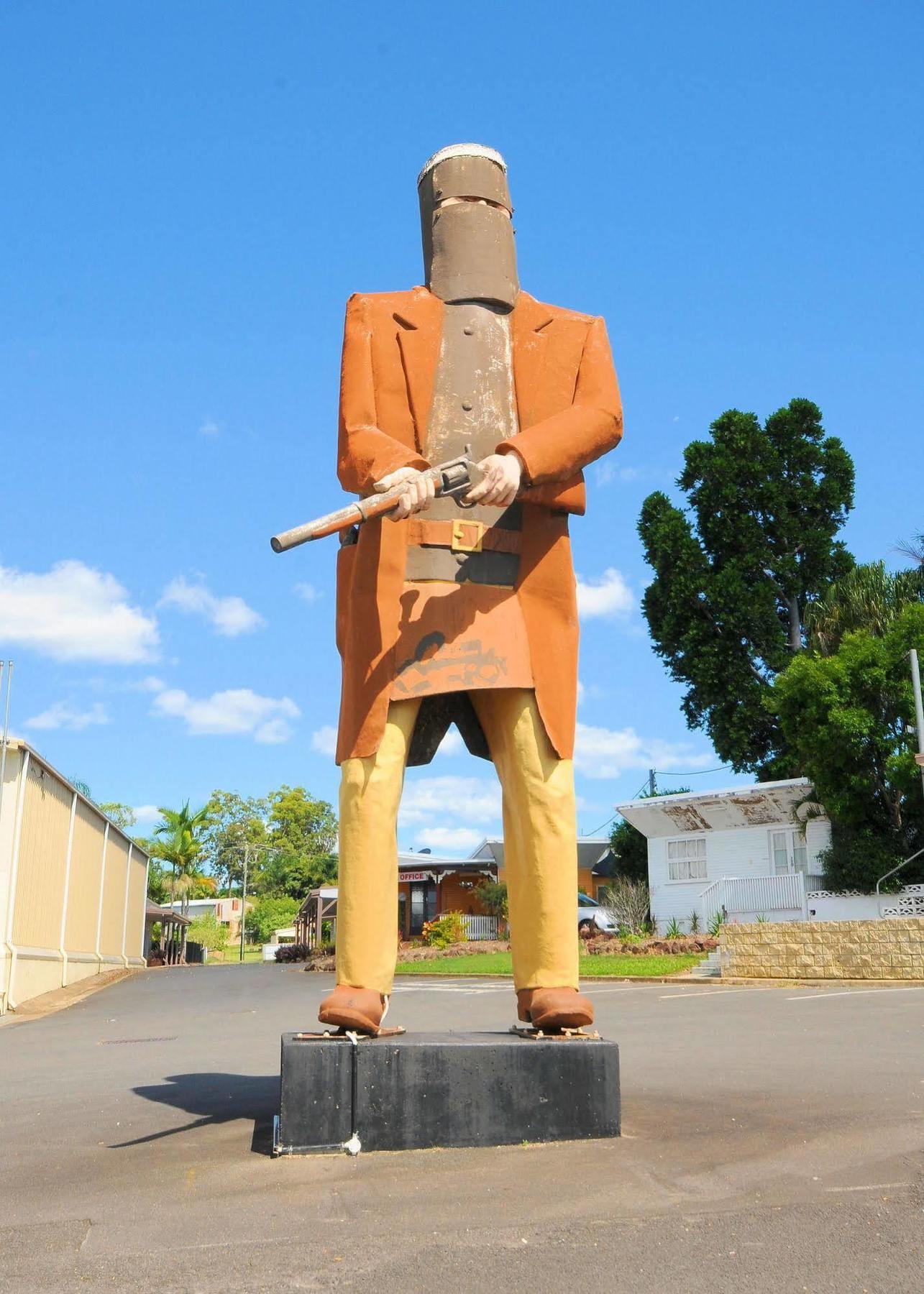 Ned Kelly'S Motel Maryborough Exterior photo